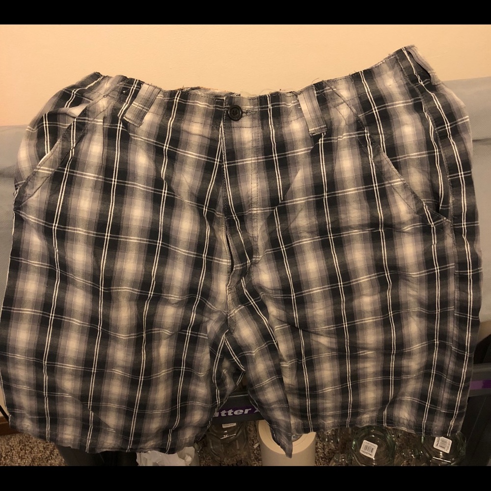 Wrangler jeans co shorts size 34 like new!